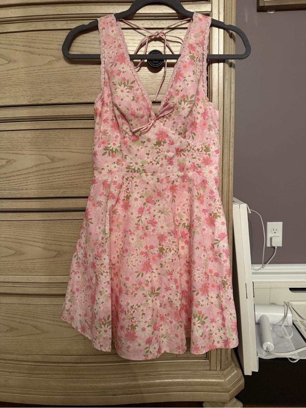 Astr Pink Floral V-Neck Tie-Back Casual Dress